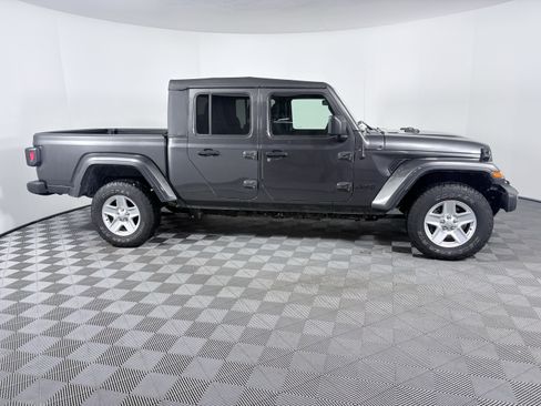 Used 2021 Jeep Gladiator Sport AWD/4WD image 10