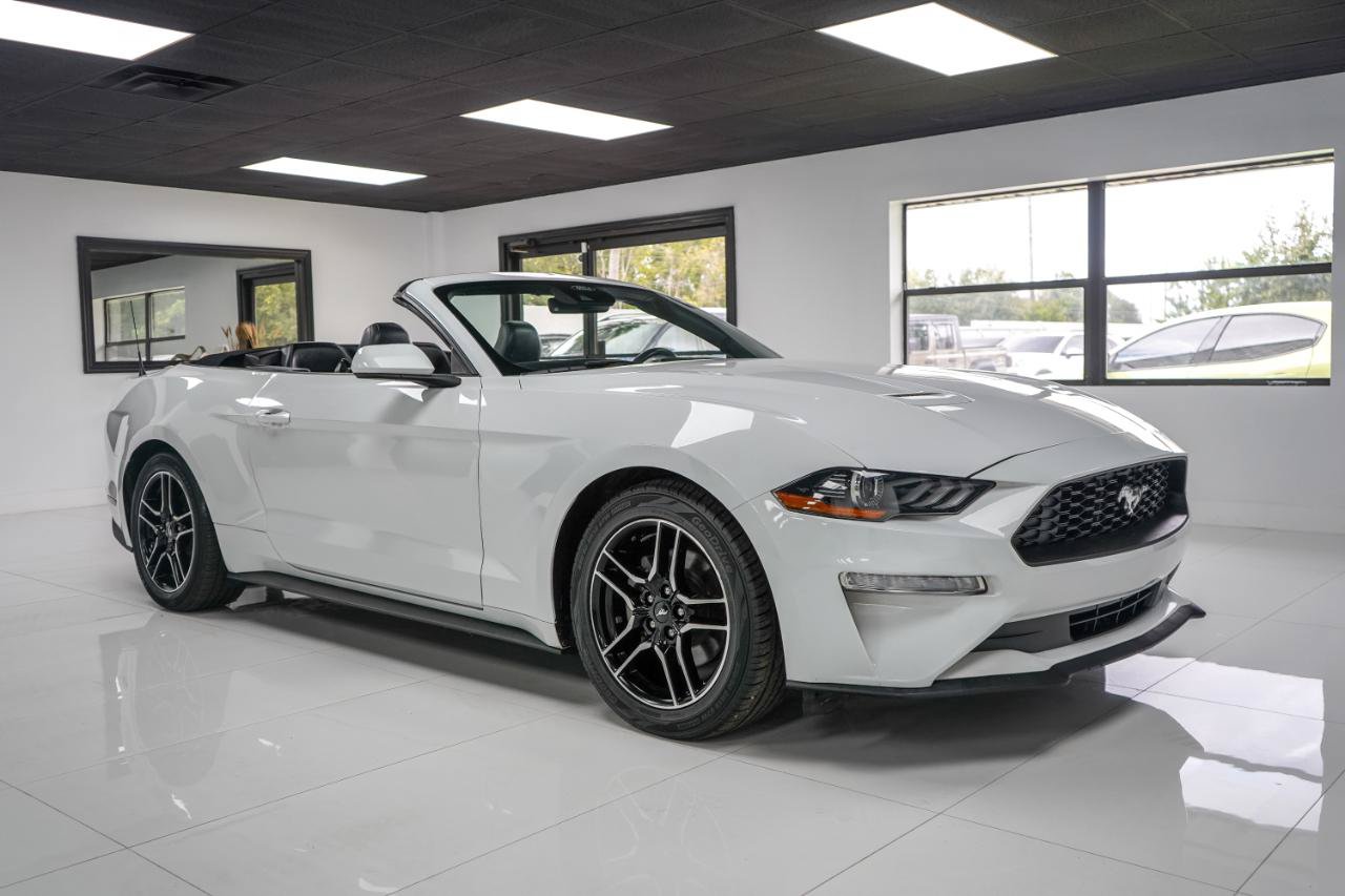 Used 2023 Ford Mustang Premium RWD image 7