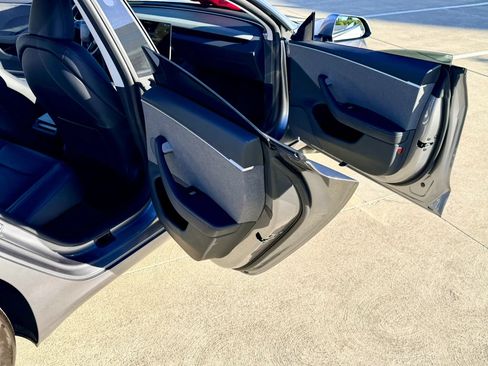 Used 2025 Tesla Model 3 RWD image 36