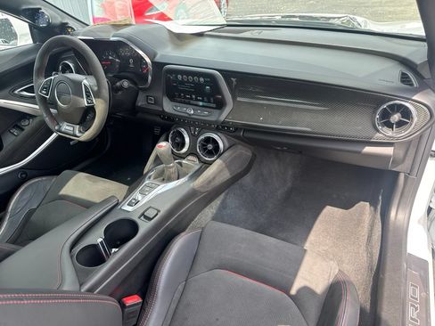 Used 2018 Chevrolet Camaro ZL1 RWD image 37