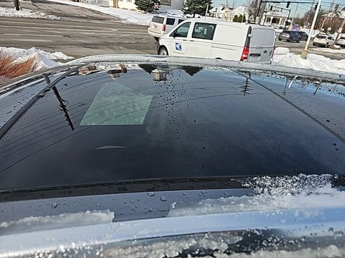 Used 2020 Buick Envision Essence image 11