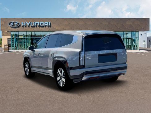 New 2026 Hyundai Ioniq 9 SEL w/ Tow & Go Package image 5