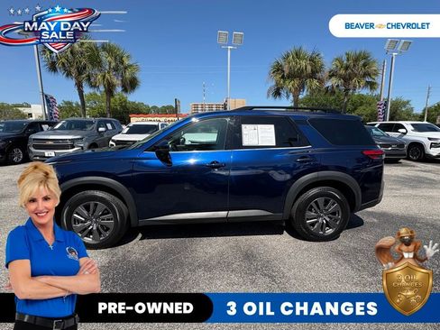 Used 2024 Nissan Pathfinder SV AWD/4WD image 4
