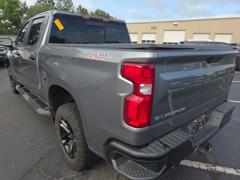 Used 2021 Chevrolet Silverado 1500 LT Trail Boss w/ Convenience Package II AWD/4WD image 4