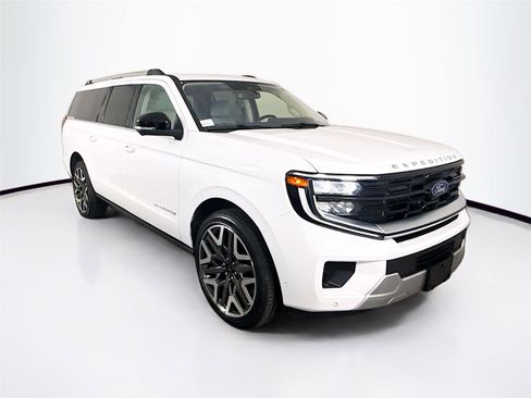Used 2025 Ford Expedition Max Platinum w/ Platinum Ultimate Package AWD/4WD image 30