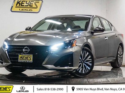 Used 2024 Nissan Altima 2.5 SV