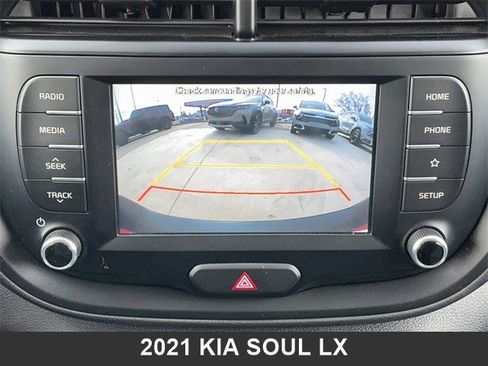 Used 2021 Kia Soul LX image 18