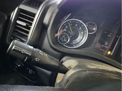 Used 2019 RAM 2500 Tradesman w/ Chrome Appearance Group image 24