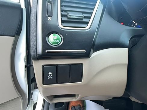 Used 2015 Honda Civic EX-L image 13