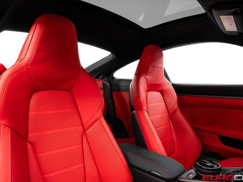 Used 2026 Porsche 911 Turbo S image 40