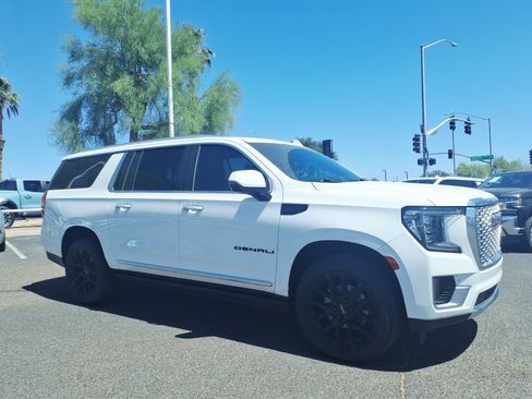 Used 2024 GMC Yukon XL Denali w/ Max Trailering Package AWD/4WD image 3