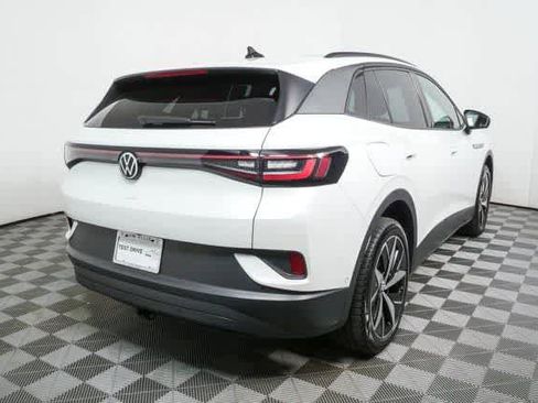 Used 2023 Volkswagen ID.4 Pro S image 27