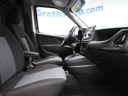 Used 2018 RAM ProMaster City Tradesman FWD image 9