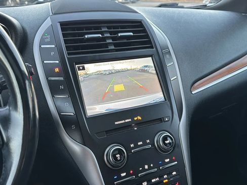 Used 2017 Lincoln MKC Reserve image 36