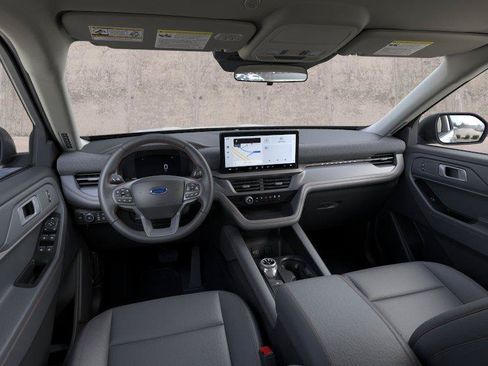 Used 2026 Ford Explorer Active w/ Active Comfort Package AWD/4WD image 9