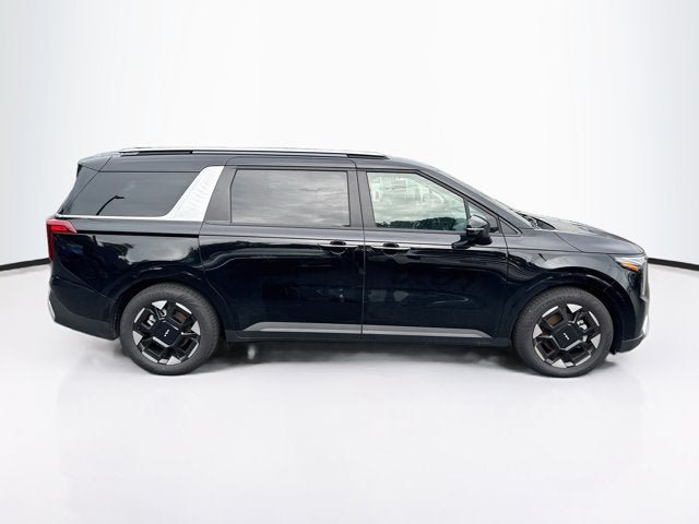 Certified 2026 Kia Carnival EX FWD image 4