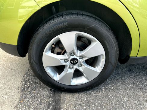 Used 2019 Kia Soul image 26