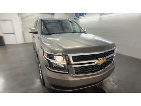 Used 2017 Chevrolet Tahoe LT RWD image 3