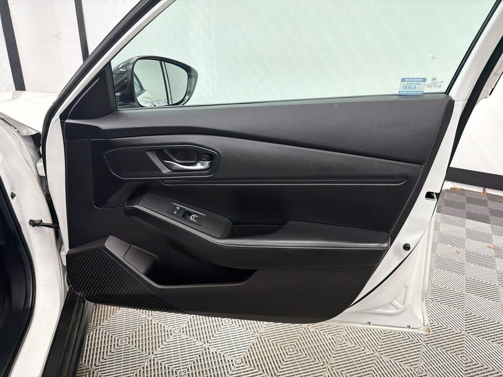 Used 2023 Honda Accord Sport image 15