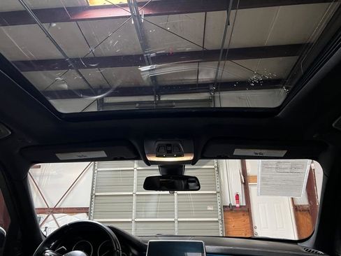 Used 2017 BMW X5 xDrive50i image 34