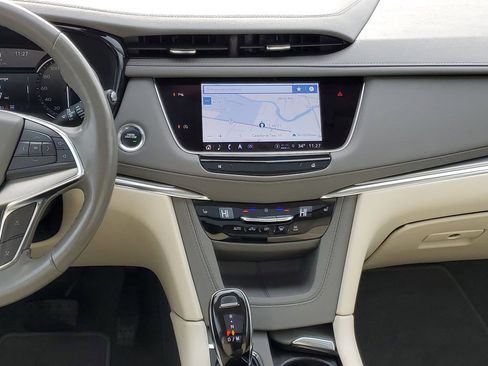 Certified 2023 Cadillac XT5 Premium Luxury image 28