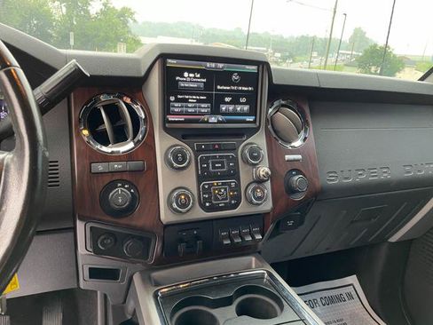 Used 2015 Ford F350 Lariat w/ Lariat Ultimate Package AWD/4WD image 17