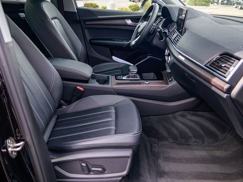Certified 2023 Audi Q5 Premium Plus w/ Convenience Package AWD/4WD image 18