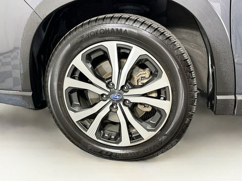 Used 2022 Subaru Forester Limited w/ Popular Package #2 AWD/4WD image 11