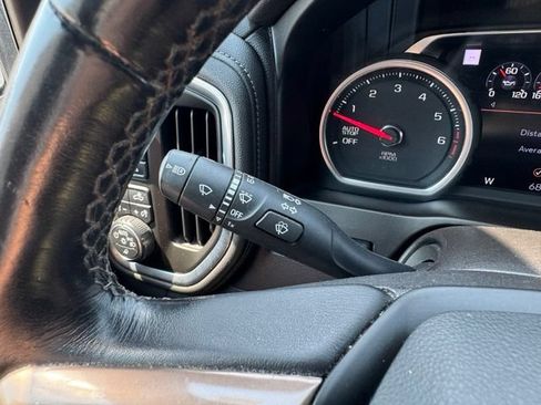 Used 2019 Chevrolet Silverado 1500 High Country w/ High Country Premium Package AWD/4WD image 30