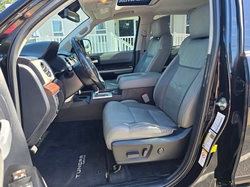 Used 2018 Toyota Tundra Limited w/ Limited Premium Package AWD/4WD image 19