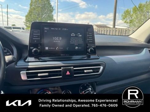 Used 2021 Kia Seltos S FWD image 11