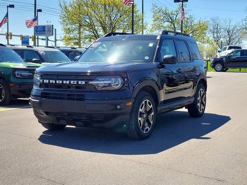 Certified 2023 Ford Bronco Sport Outer Banks AWD/4WD image 2