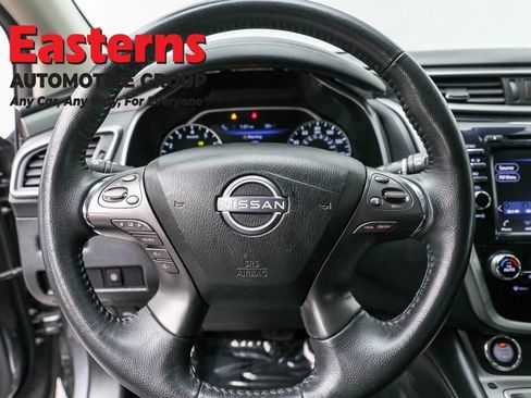 Used 2023 Nissan Murano SV image 10