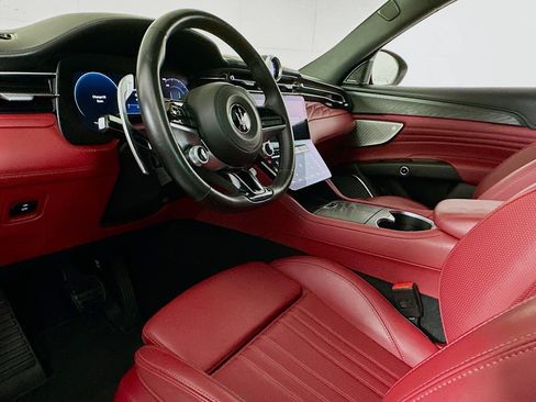Used 2023 Maserati Grecale Modena AWD/4WD image 7