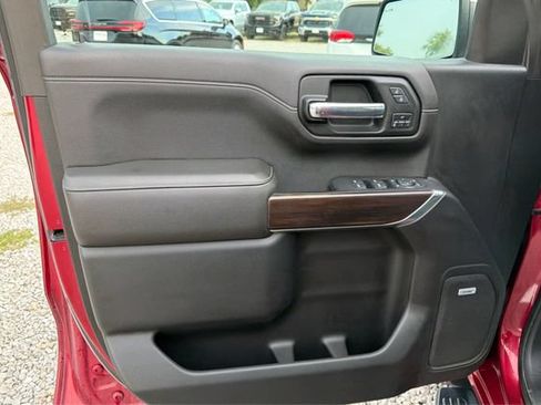 Used 2019 GMC Sierra 1500 SLT w/ SLT Premium Plus Package AWD/4WD image 18