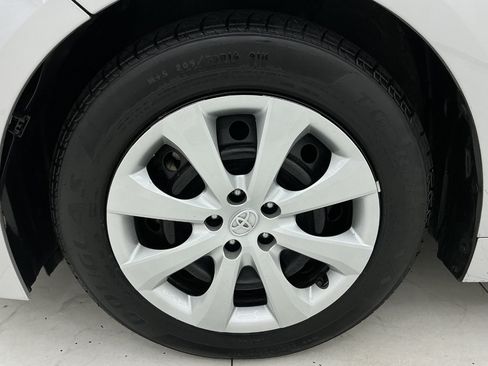 Used 2023 Toyota Corolla LE FWD image 44
