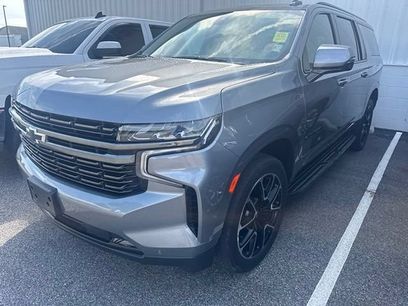 Used 2022 Chevrolet Suburban RST w/ Sport Performance Package
