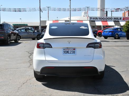 Used 2023 Tesla Model Y Long Range AWD/4WD image 7
