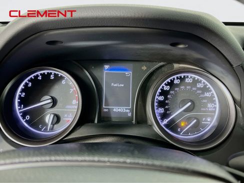 Used 2023 Toyota Camry SE FWD image 18