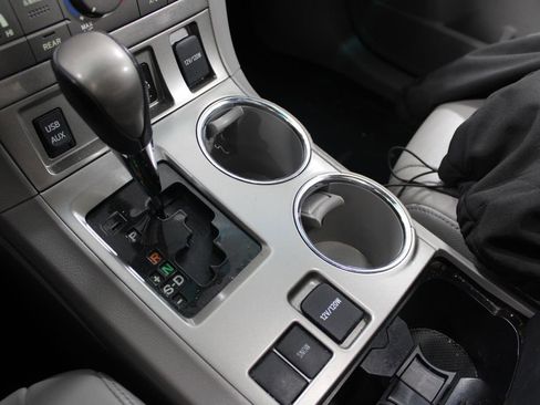 Used 2012 Toyota Highlander SE image 34