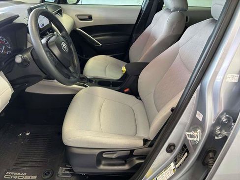 Certified 2025 Toyota Corolla Cross L FWD image 15