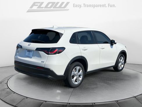 Certified 2024 Honda HR-V LX image 9