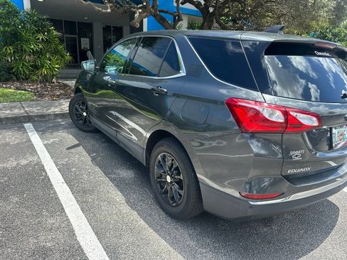 Used 2020 Chevrolet Equinox LT w/ Driver Convenience Package FWD image 4