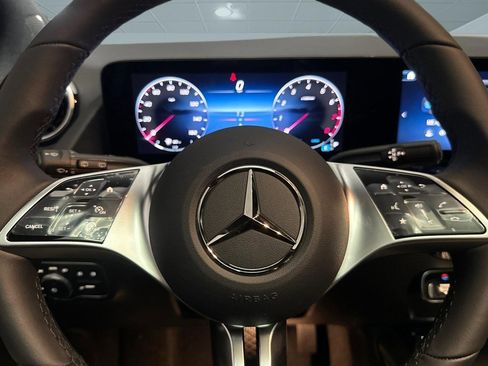 Used 2026 Mercedes-Benz GLA 250 image 15