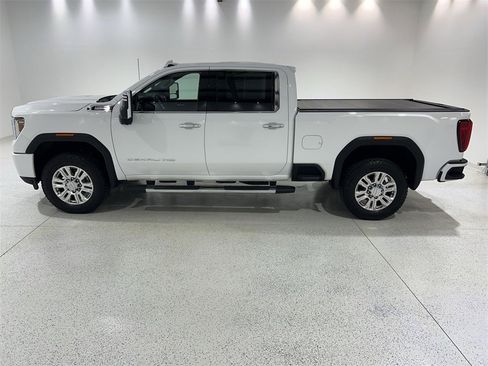 Used 2023 GMC Sierra 2500 Denali image 1