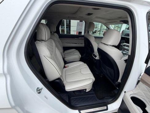Used 2022 Hyundai Palisade Calligraphy image 33