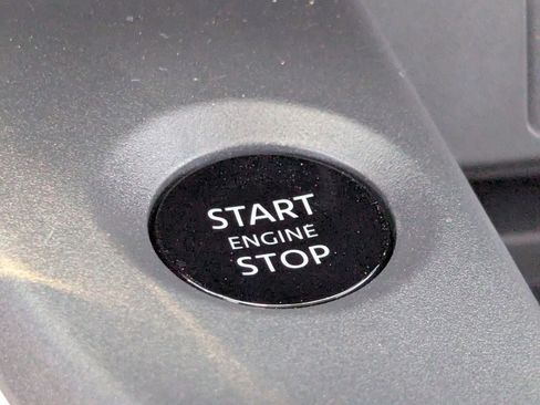 New 2026 Nissan Sentra SL FWD image 17