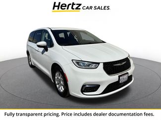 Used 2023 Chrysler Pacifica Touring-L FWD video 1