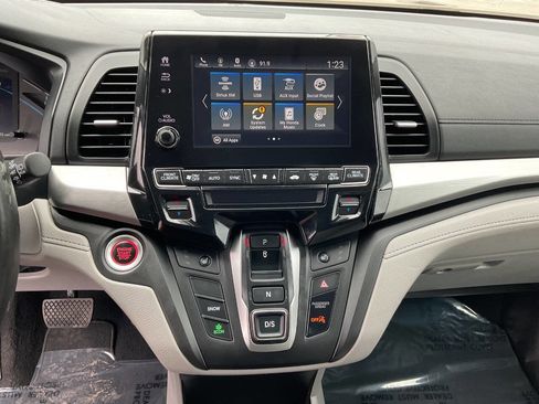 Used 2019 Honda Odyssey EX-L image 20