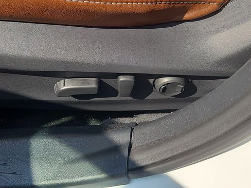 Used 2022 Subaru Outback Touring AWD/4WD image 18